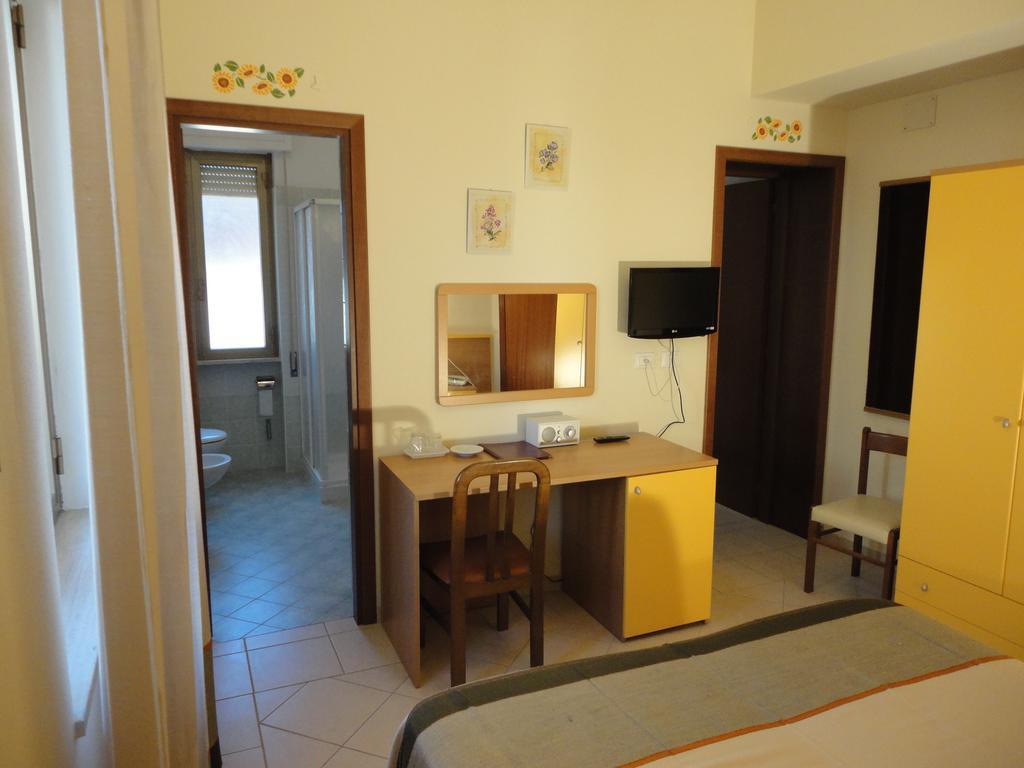 Hotel Mariani Lido di Camaiore Room photo
